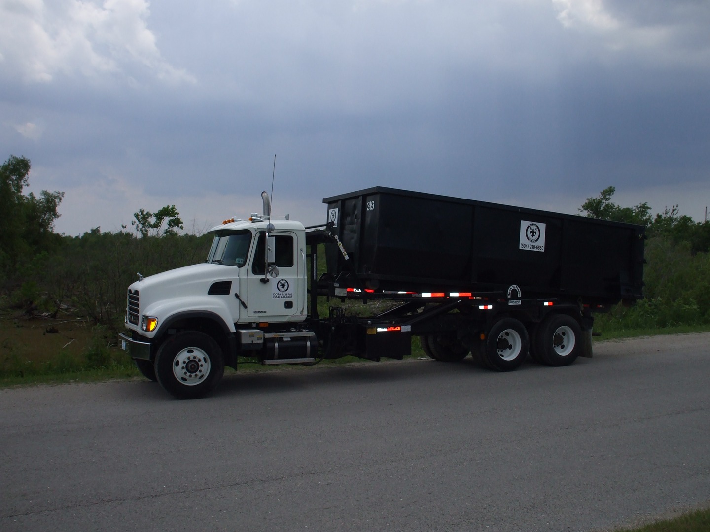 M&R Disposal Services