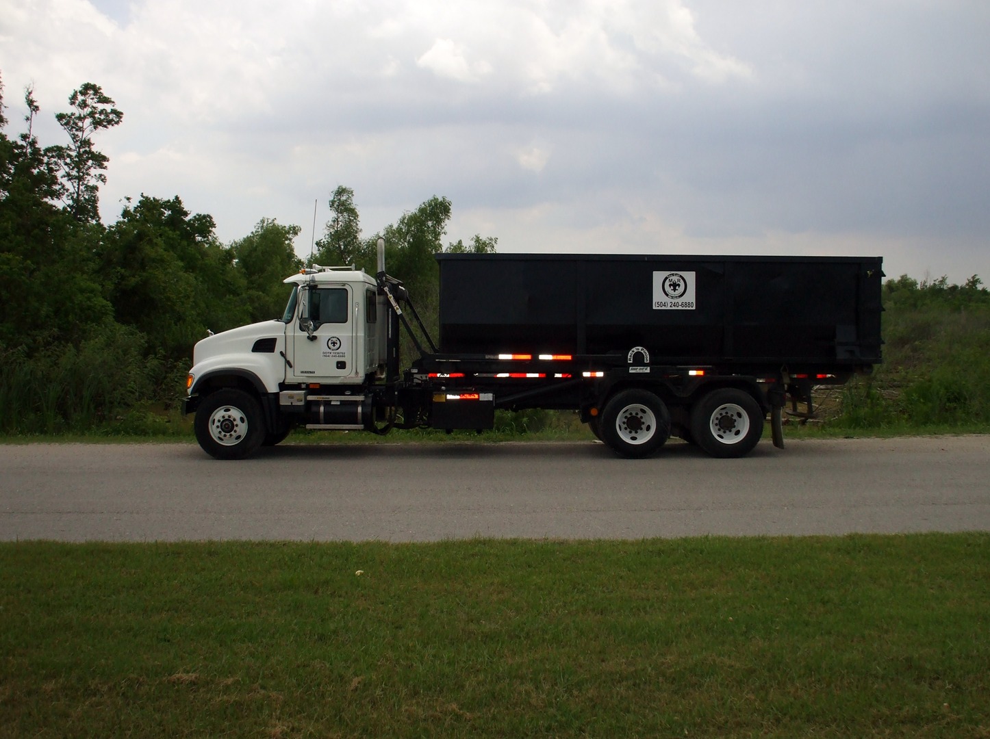 M&R Disposal Services